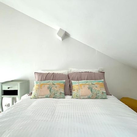 Apartmán Studio Jade : Charmant Logement Place Clemenceau Pau Exteriér fotografie