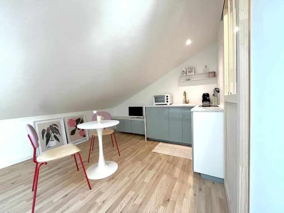 Apartmán Studio Jade : Charmant Logement Place Clemenceau Pau Exteriér fotografie
